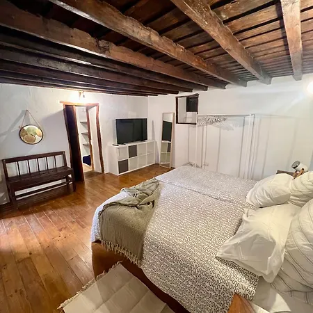 Red House بيت للعطل *